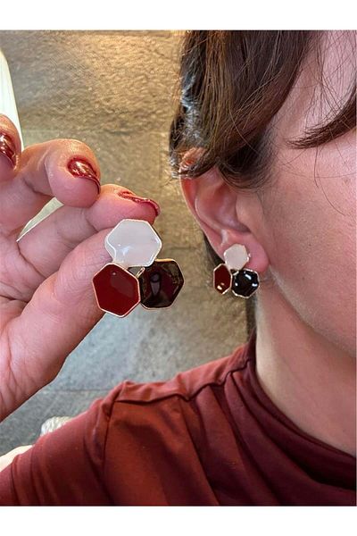Pelin Aksesuar Red Black White Honeycomb Earrings
