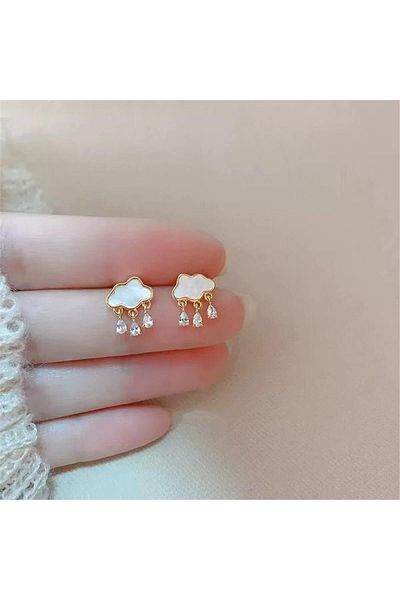 Pelin Aksesuar White Pearlescent Crystal Rain and Cloud Earrings