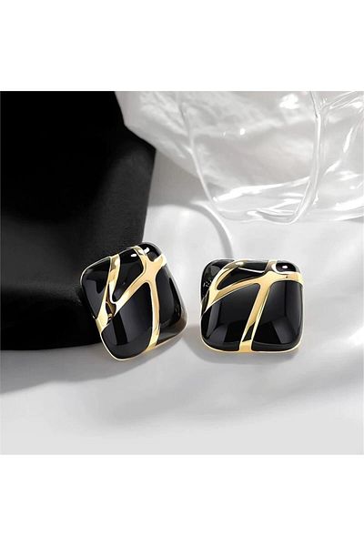 Pelin Aksesuar Black Gold Striped Square Earrings