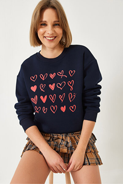 Bianco Lucci Kadın Kalp Baskılı Basic Sweatshirt 60601032