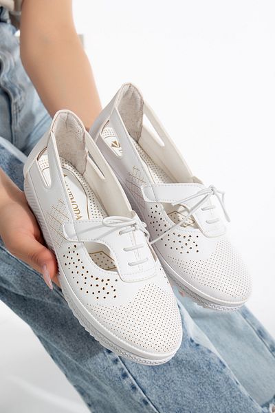 caraxes Woman Mother's Shoes