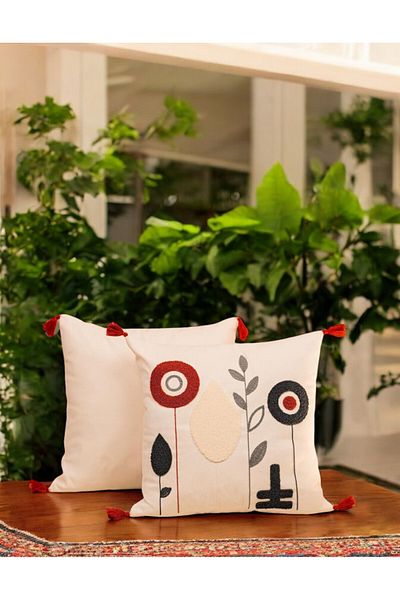Felluci textile Punch Embroidered Throw Pillow Luna 43X43 2 Pieces