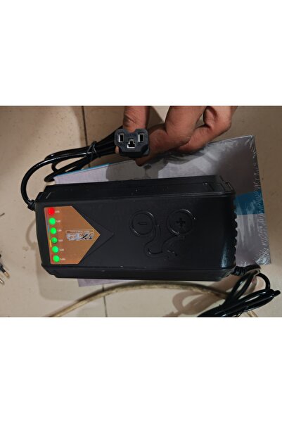 Arzu / Monero 4 akü için 48 volt 24 Amper dijital Devre Kesicili şarz aleti
