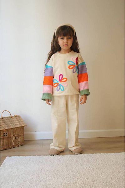 CANDA Girl's Knitted Detailed Punch Embroidered Bottom-Top Set