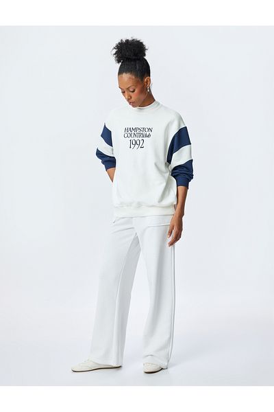 Koton Three Yarn Crew Neck Cotton Printed Sweatshirt