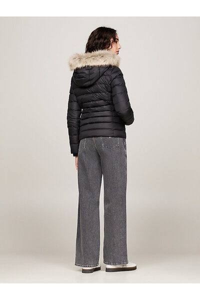 Tommy Hilfiger DW0DW18312 Černá látka