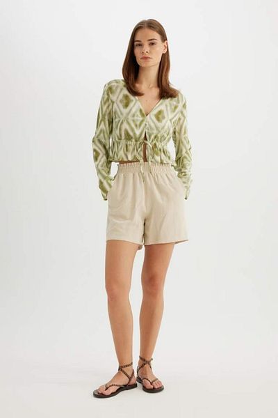 DeFacto V-Neck Patterned Viscose Long Sleeve Blouse - Buttoned Crinkle D3768Ax24Au