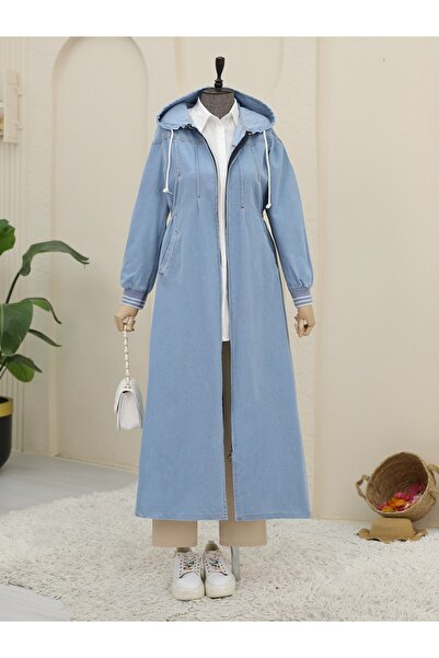 Modamorfo Džínová čepice s kapucí, plisovaným předním dílem a elastickými boky - světle modrá