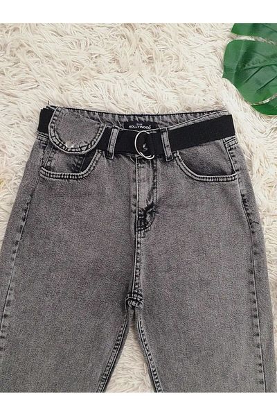 Modamorfo Jeans with Metal Buckle Belt and Snap Detail