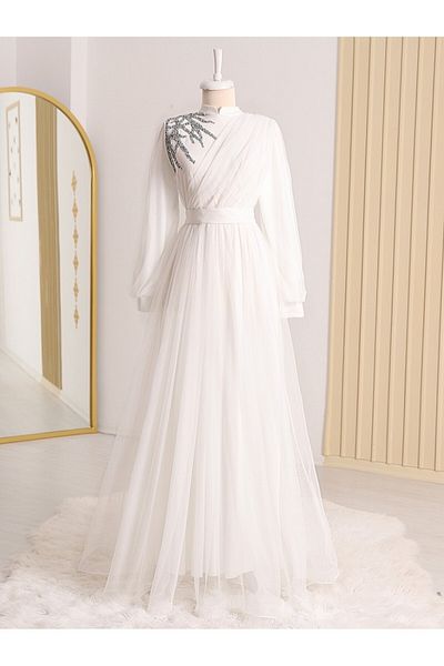 Modamorfo Abendkleid aus Tüll mit drapiertem Gürtel und Steindetail