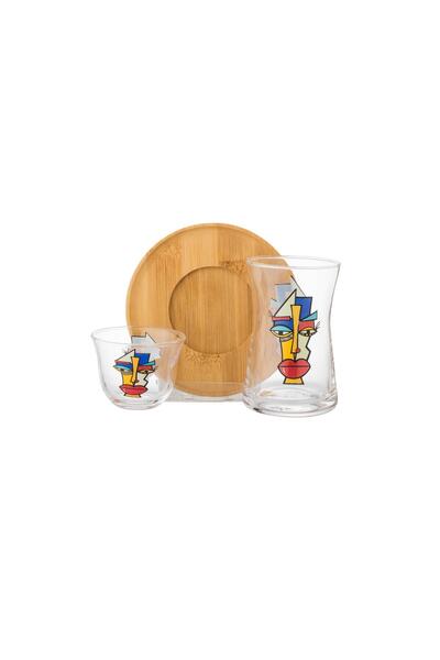 Dania A set of Arabic tea and coffee cups, drawing faces, 18 pieces