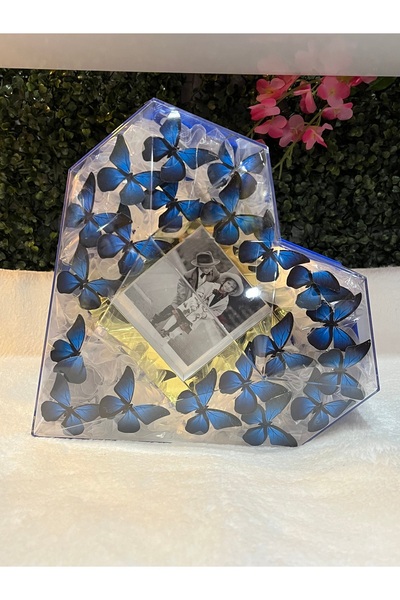 HEDİYEVİM Işıklı kalp kutu içerisinde kelebek buketi fotoğraf çerçeveli