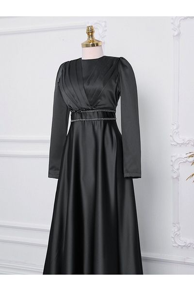 Modamorfo Perlenbesetztes Satin-Abendkleid – drapiertes Taillendesign vorne