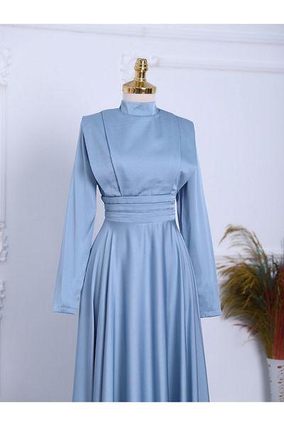 Modamorfo Satin-Abendkleid – doppellagig und Taillenfalten-Detail