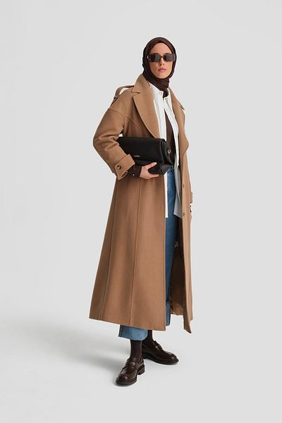 Armine 24k8107 Модел Camel Coat - изрезка чашка