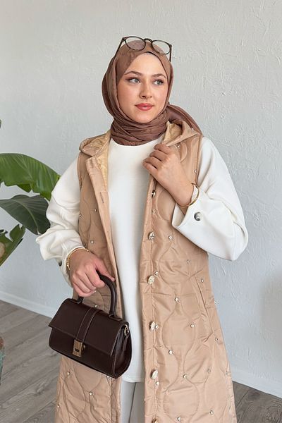 InStyle سترة ذات قلنسوة مبطنة باللون البيج