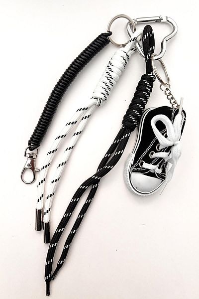 New Obsessions Спортни обувки и маратонки, ключодържател, чанта, украшение