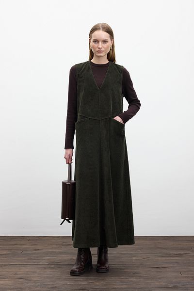 Manuka Khakifarbenes, geripptes Samt-Giletkleid
