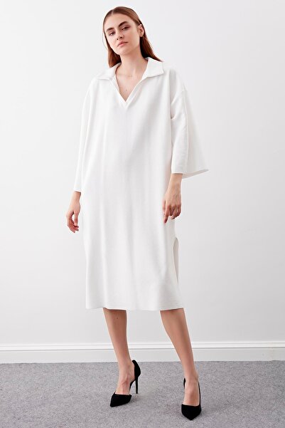 Vitrin V-Neck Knitted Dress