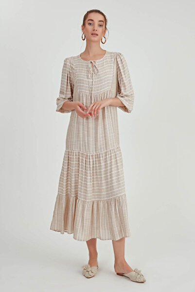 Vitrin Μακρύ φόρεμα με λαβή ελαστικό ριγέ V λαιμόκοψη