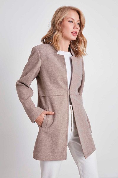 Vitrin Magnificent Collar Pocket Stamped Fabric Jacket