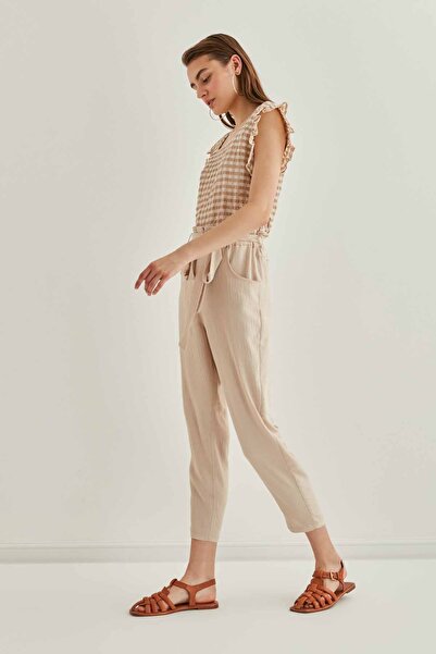Vitrin High Waist Belted Carrot Trousers