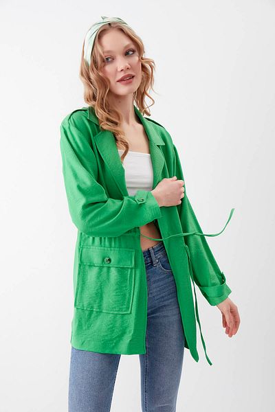 Vitrin Jacke mit zwei Taschen und gerafftem Kragen an der Taille