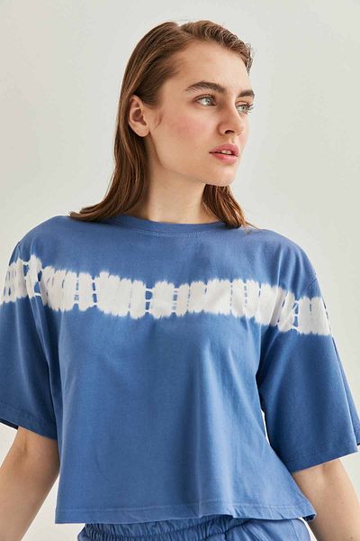 Vitrin Tricou Crop Batik Painting