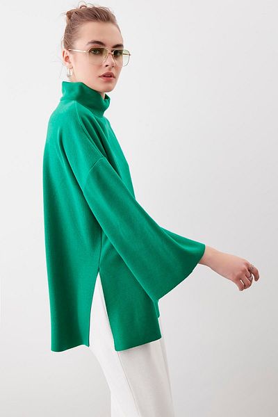 Vitrin Πλεκτή oversize μπλούζα με χαμηλό μανίκι γιακά και πλαϊνά σκισίματα