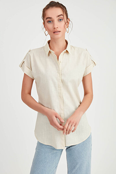 Vitrin Short Sleeve Shirt with Sleeve Detail