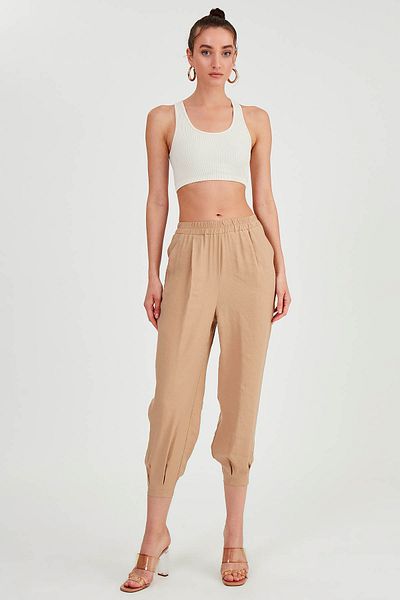 Vitrin Pleated Carrot Trousers with Cover Pocket