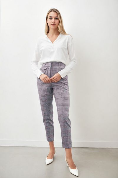 Vitrin Plaid Trousers with Small Pocket Detail