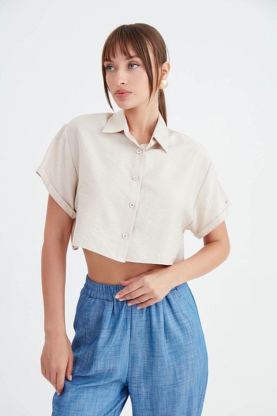 Vitrin Cămașă crop cu umeri