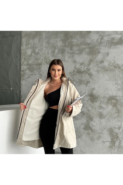 Zeliza Moda Evi Kapüşonlu Çift Cepli Fermuarlı İçi Peluş Kürk Dışı Bondit Kumaş Kadın Trençkot Kadın Mont