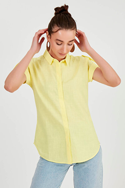 Vitrin Short Sleeve Shirt with Sleeve Detail