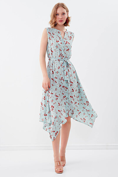 Vitrin فستان زهري بأكمام قصيرة وخصر