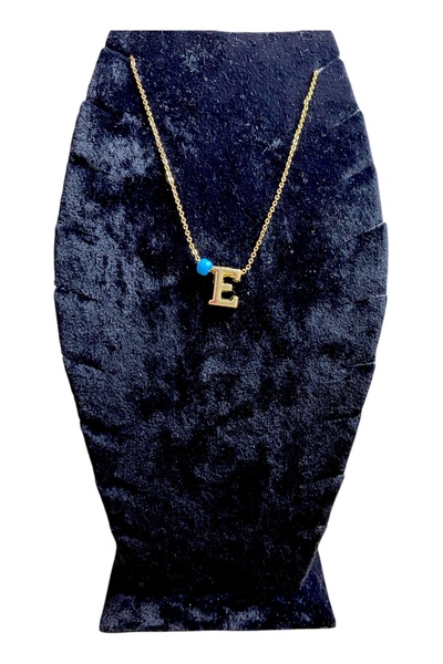 DKY MAVİ BONCUKLU E HARFİ KOLYE