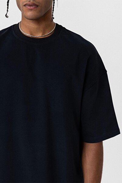 VAMOSCLO Black Oversize Basic T-Shirt