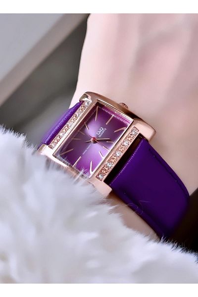 Q&Q Vintage Women's Leather Cord Wristwatch