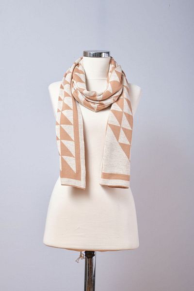 Butik Knitwear Knitted Scarf - Triangle Pattern