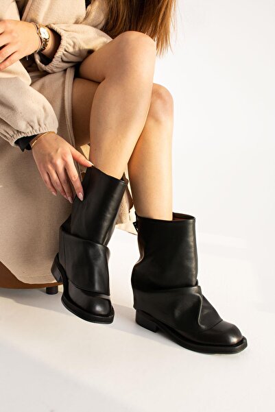 FOLLİNİ Μαύρα γυναικεία μποτάκια από γνήσιο δέρμα