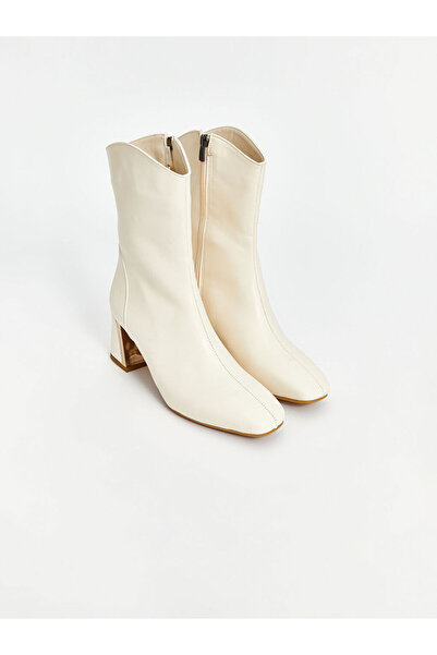 LC Waikiki Deri Görünümlü Kadın Topuklu Bot