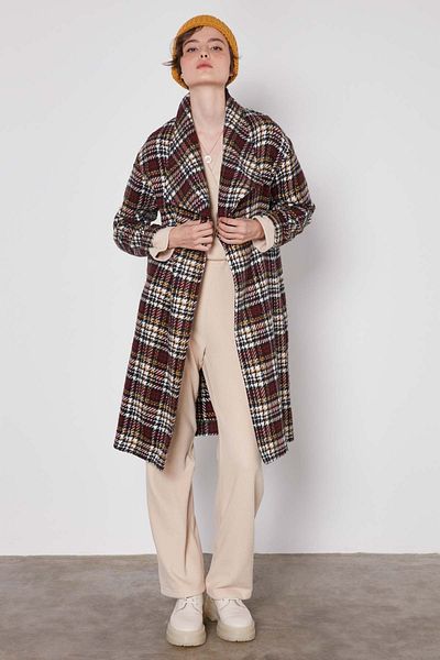 Vitrin Lange Jacke mit Schalkragen und Karomuster