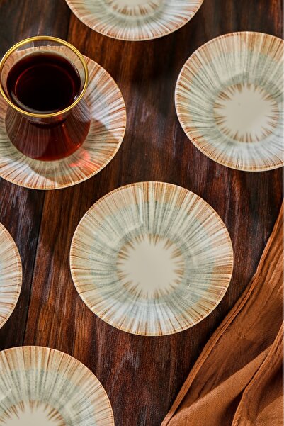 Cooker 6 Patterned Porcelain Tea Plates