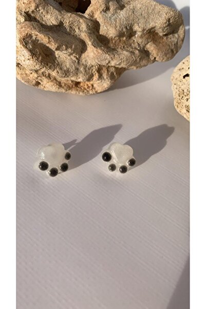 MISS GOLDEN Sedefli Beyaz Siyah Renkli Kedi Köpek Pati Şekil ve Desenli Küpe Gümüş Aksesuarlı El Yapımı Epoksi