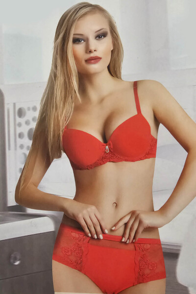 NBB Desteksiz Kırımızı Renk Sütyen Takım NBB-4261