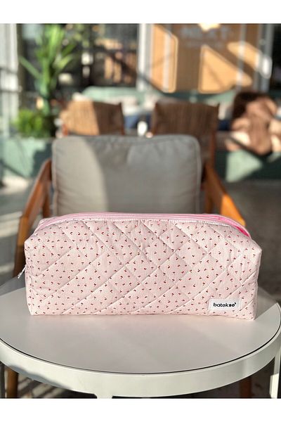 Batekso Travel Case for Hair Styler with Crisp Cherry Pattern - Size XL