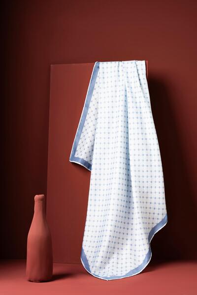 JAWEL وشاح نسائي ناعم ذو مربعات صغيرة