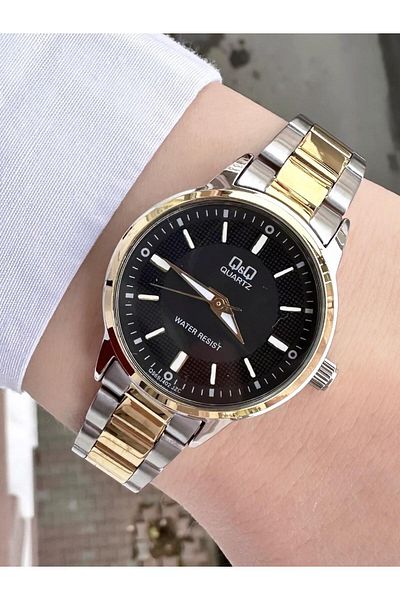 Q&Q Women's Metal Band Wristwatch