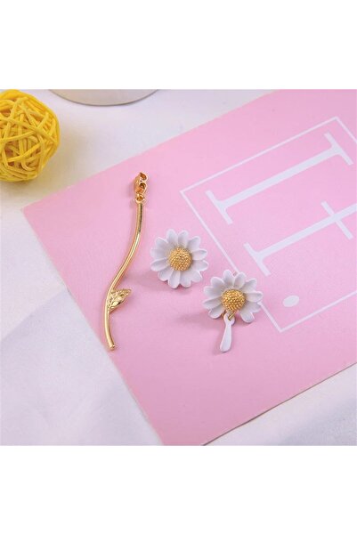 Pelin Aksesuar Papatya Asimetrik Küpe